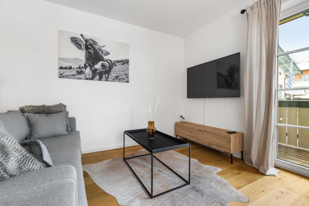 Casa Tegernsee - Zentral, Modern, Nespresso, 3 Min Zum See グミュント・アム・テーガンゼー エクステリア 写真